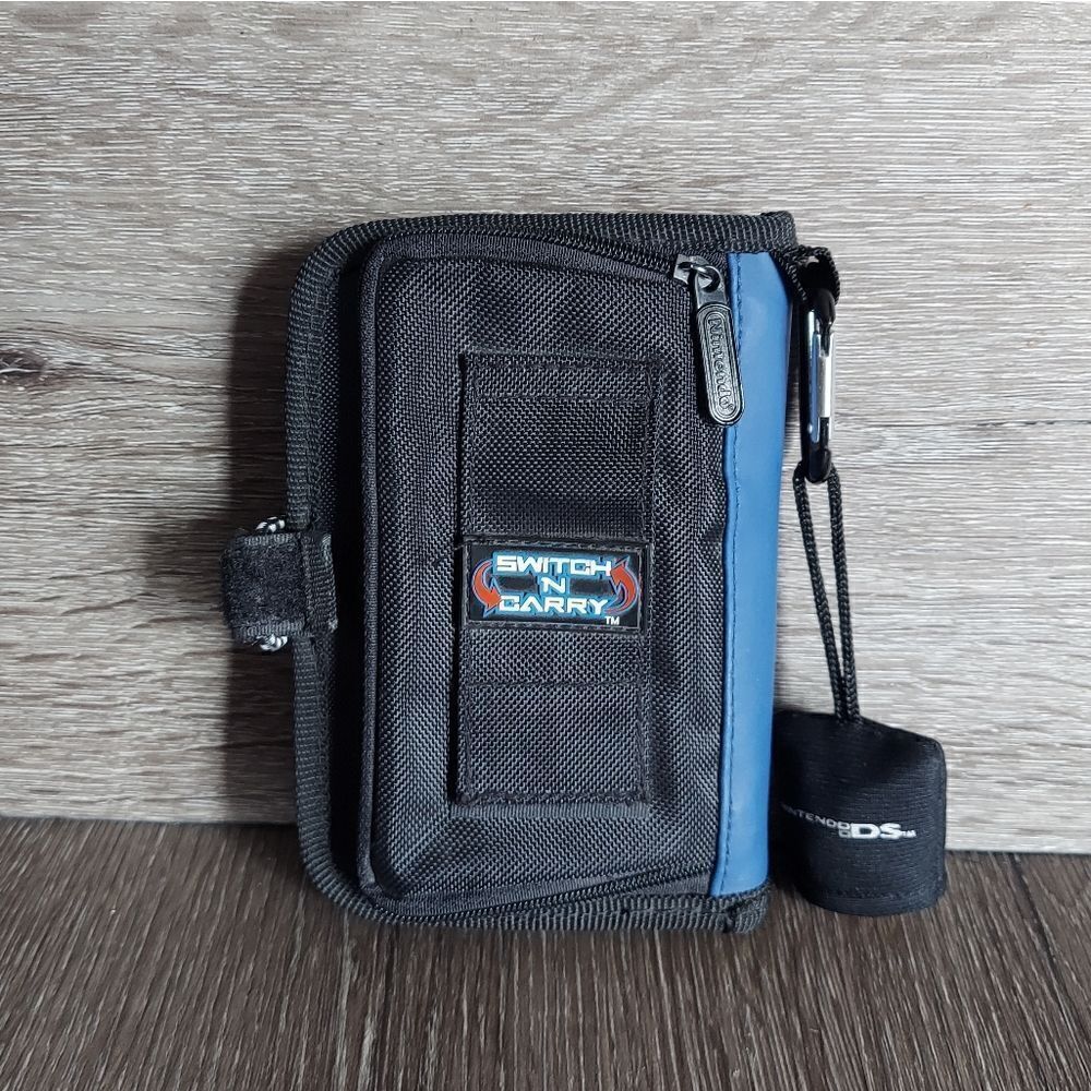 Nintendo DS Carrying Case - Picture 2 of 10